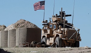 انسحاب رتل مدرعات أمريكي من الرقة صوب الحدود العراقية