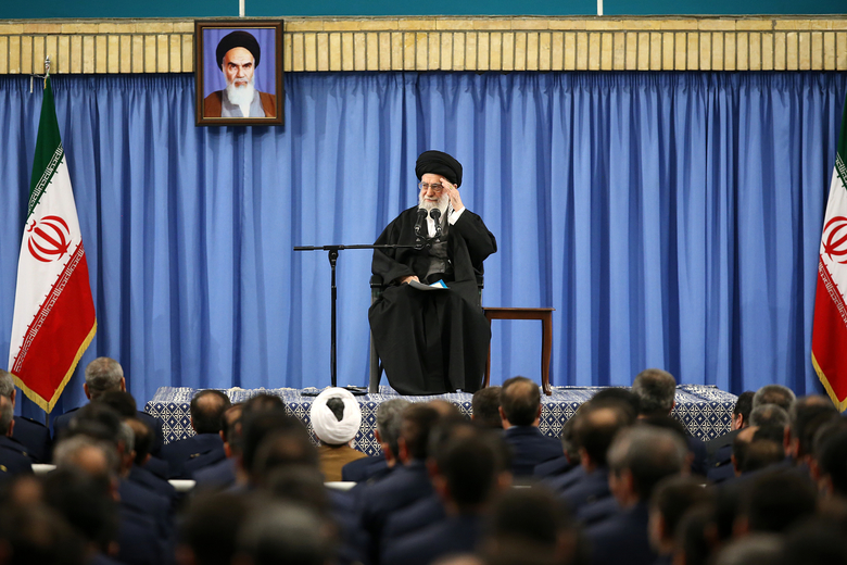 The Leader: No Country Can Paralyze Iranian Nation