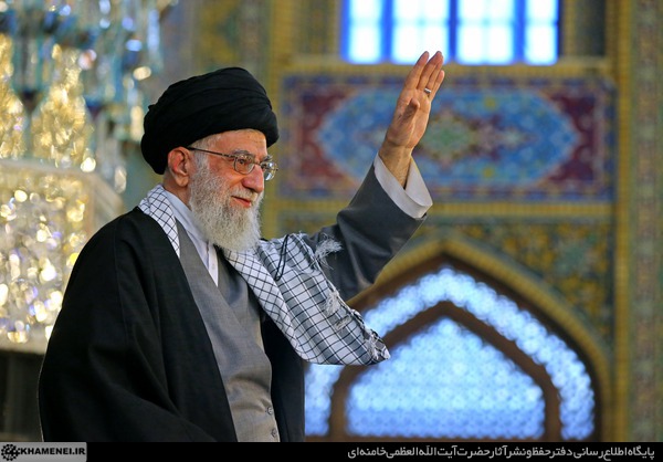 Ayatollah Khamenei addressing a huge crowd of pilgrims in the city of Mashhad