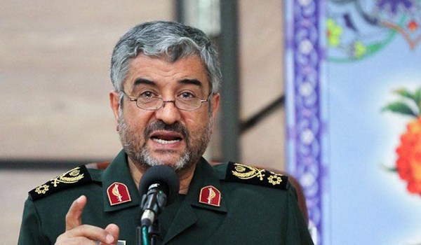 IRGC Commander: US Naval Buildup in Persian Gulf Aimed at Deceiving Regional States