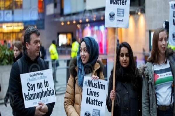 Street Attacks on Muslims Rocket in UK