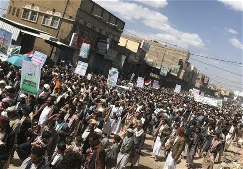 Yemenis Rally in Support of Recent Operation against Saudi