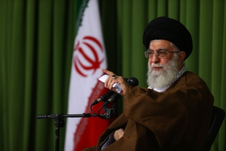 هدف اصلی دشمن استحاله جمهوری اسلامی و تغییر باورهای مردم است