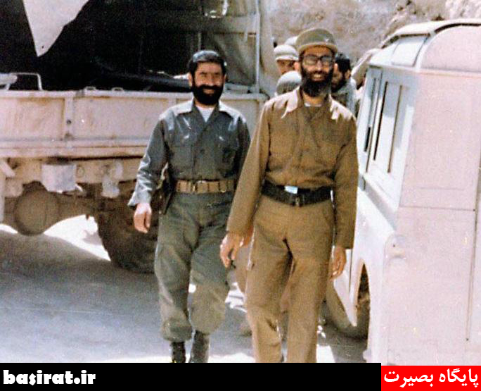 لبخند روی صورت امام/خاطره مقام معظم رهبری از نوع برخورد امام با لباس رزم زیر قبا