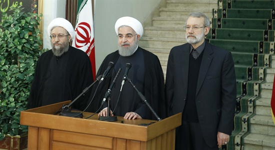 چالش های جمهوری اسلامی ایران در مقابله با فساد