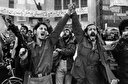 جوانان در پیروزی انقلاب اسلامی چگونه ایفای نقش کردند؟/ رژیم پهلوی و ترویج بی بند و باری در میان جوانان