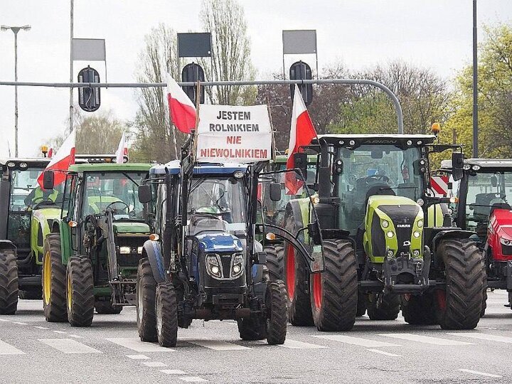 اعتراض گسترده کشاورزان لهستانی علیه واردات محصولات اوکراینی