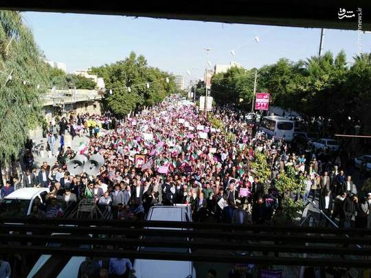راهپیمایی مردم بوشهر علیه آشوبگران