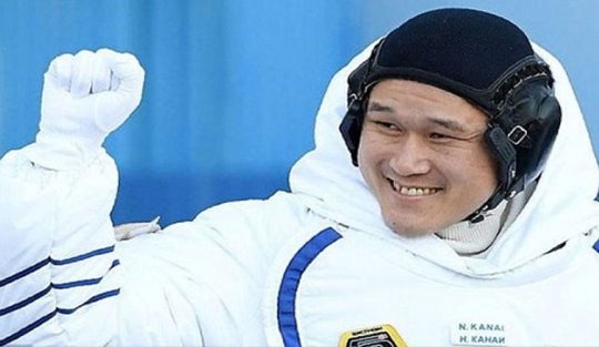فضانورد ژاپنی در فضا ۹ سانتی متر قد کشید!
یک پزشک ژاپنی پس از سه هفته اقامت در ایستگاه فضایی بین المللی ۹ سانتی متر قد کشیده و نگران است که این امر در بازگشت او به زمین اختلالی ایجاد کند