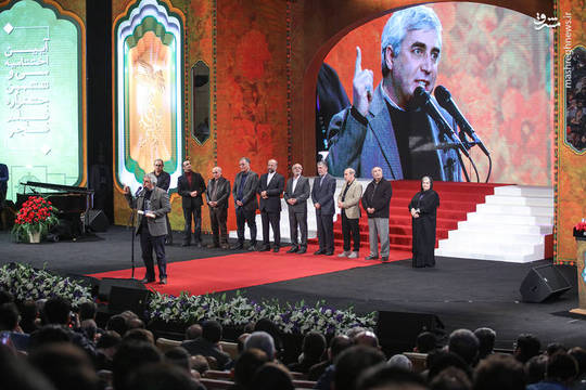 سخنرانی اعتراضی ابراهیم حاتمی کیا (کارگردان) نسبت به واژه سازی ها و جشنواره در آیین اختتامیه سی و ششمین جشنواره فیلم فجر
