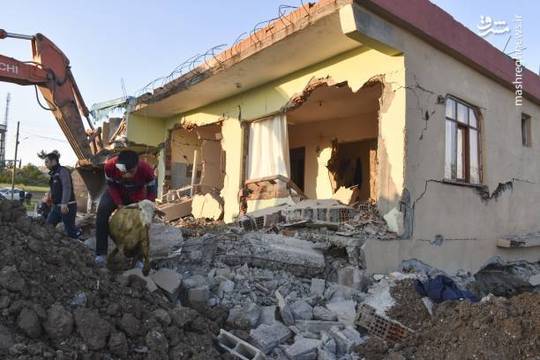 در پی وقوع زلزله 5.2 ریشتری در جنوب شرق ترکیه دست‌کم 13 نفر مجروح شدند.
