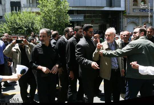 عصبانیت علی اکبر صالحی در واکنش به شعارهای تفرقه افکنانه چند نفر و حاشیه سازی در راهپیمایی بزرگ روز قدس


