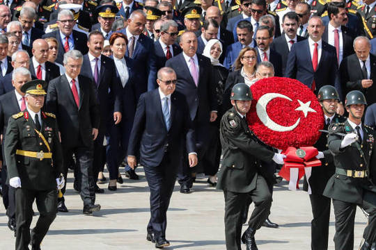 جشن‌ نود و ششمین سالگرد «پیروزی بزرگ» با حضور رجب طیب اردوغان، رهبران احزاب و مقامات کشوری و لشکری در آرامگاه آتاتورک، بنیانگذار جمهوری ترکیه با انجام تشریفات رسمی برگزار شد.