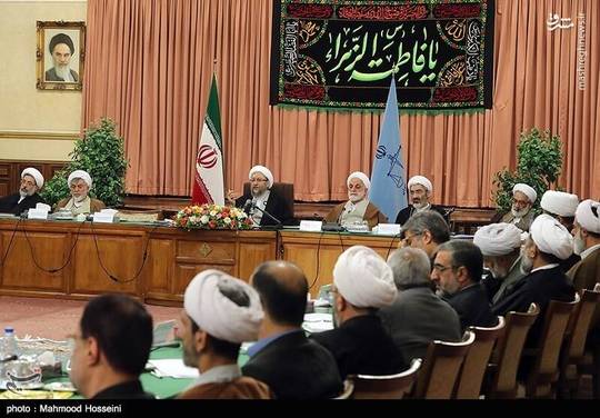 دیدار روسای دادگستری های کل استان های کشور با آیت الله آملی لاریجانی رئیس قوه قضائیه برگزار شد.