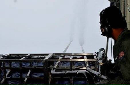 EXPOSED! Photos From INSIDE Chemtrail Planes Like You’ve NEVER Seen Before!