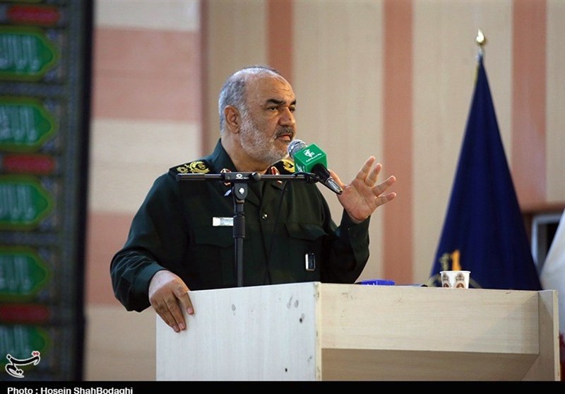 IRGC General: US Aircraft Carriers Nothing but Scrap Iron