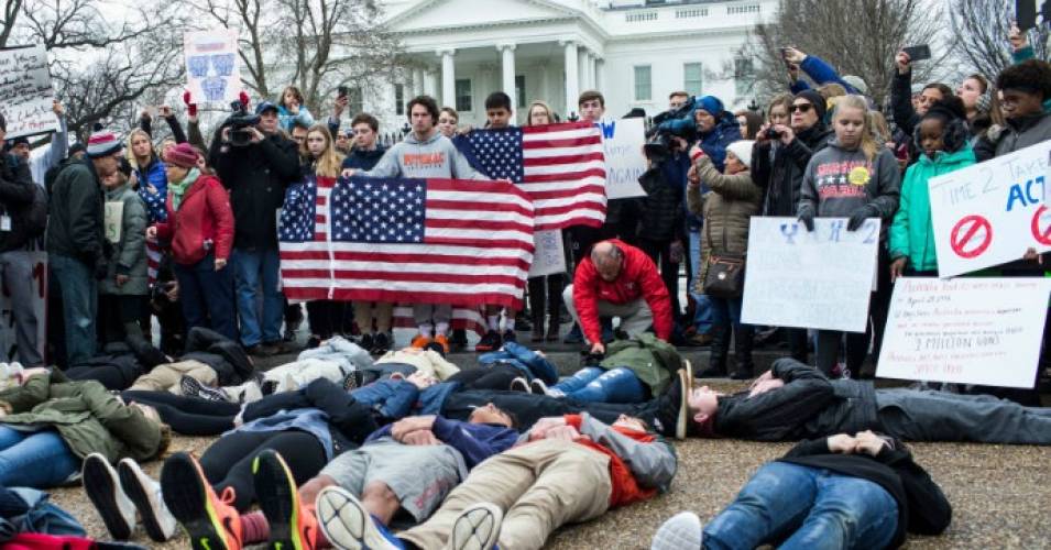 At White House Lie-In, Teens Call on Congress to 'Protect Kids, Not Guns'