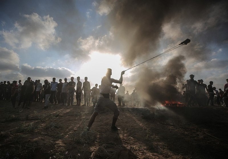 Palestinian Teen Dies as Gaza Protests Continue