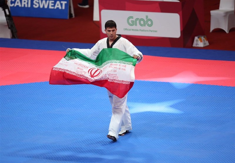 Iran’s Taekwondo Athlete Rajabi Snatches Gold in Asian Games