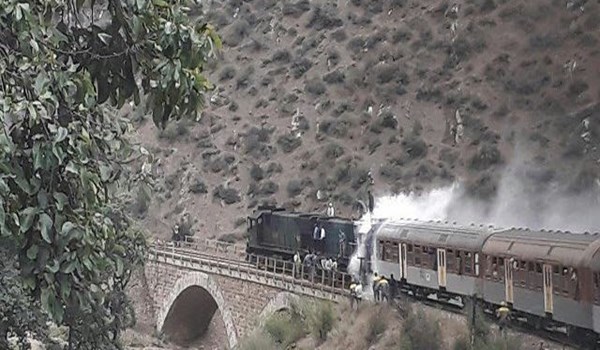 Iran Condoles with Pakistan over Train Tragedy