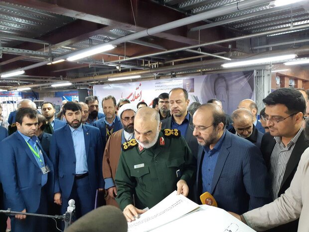 Iran vows total independence from foreigners in all fields
