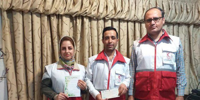 Iranian Couple Donates Wedding Money to Flood-hit People