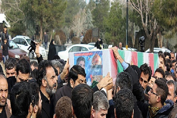 گزارش تصویری از خاکسپاری شهید محمد کامران