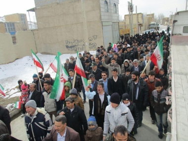 عکس/راهپیمایی ۲۲ بهمن شهرستان رزن_روستای شاهنجرین