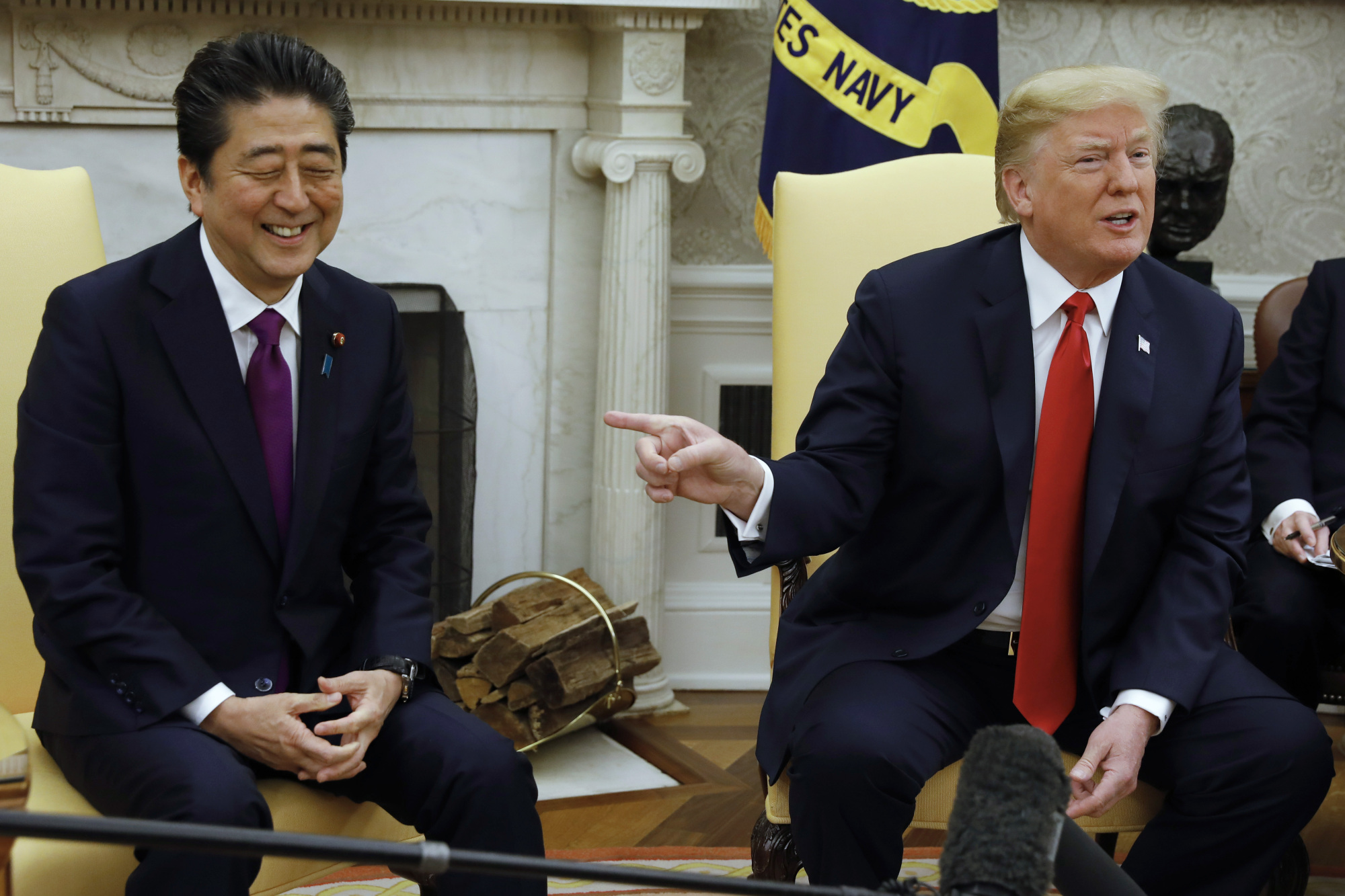 گفتگوی تلفنی نخست وزیر ژاپن با ترامپ درباره سفر به ایران