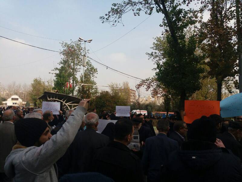 جمعی از دانشجویان دانشگاه‌های تهران خواستار محاکمه «زنگنه» شدند