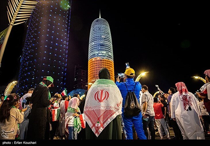 عکس/ تجمع ایرانیان در حمایت از تیم ملی در دوحه