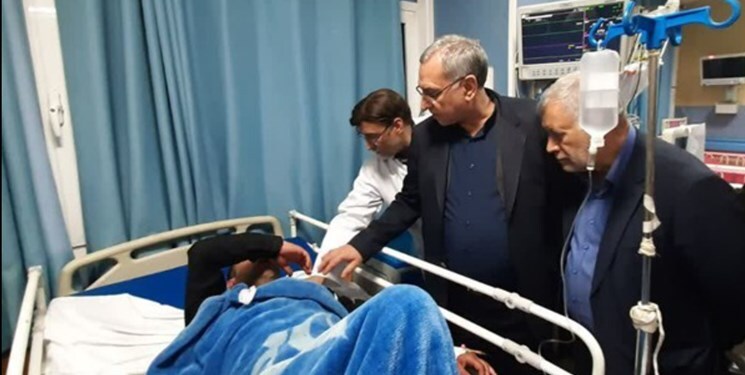 وزیر بهداشت: حادثه تروریستی کرمان ۳۲ مصدوم بدحال و ۱۰ مجروح خیلی بدحال دارد