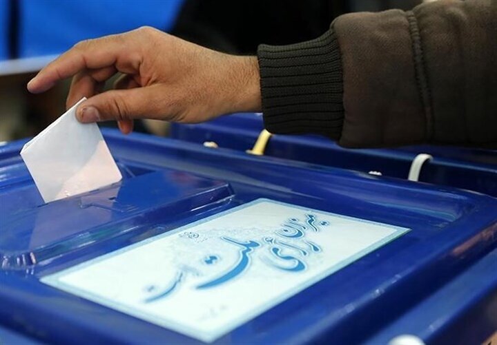 مدیرکل سیاسی استانداری تهران:
فرآیند رای گیری با یکی از ۵ مدرک هویتی در استان تهران میسر است