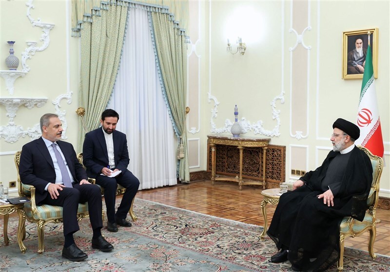 تاکید رئیسی در دیدار فیدان بر ضرورت مقابله با حضور کشورهای بیگانه در قفقاز