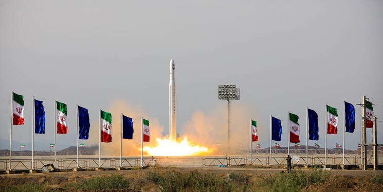 رئیسی: ساخت ماهواره نور ۳ نشان داد که تهدید اثری در عزم دانشمندان ایرانی ندارد