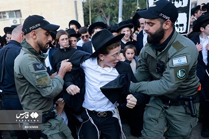 تصاویر/ درگیری پلیس رژیم صهیونیستی و یهودیان حریدی