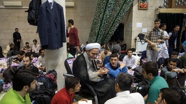 ۶۰۰ مسجد تهران اعتکاف برگزار می‌کنند