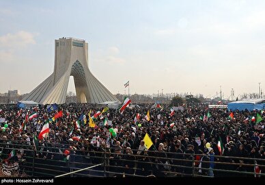 تصاویر/ مراسم راهپیمایی ۲۲ بهمن در میدان آزادی