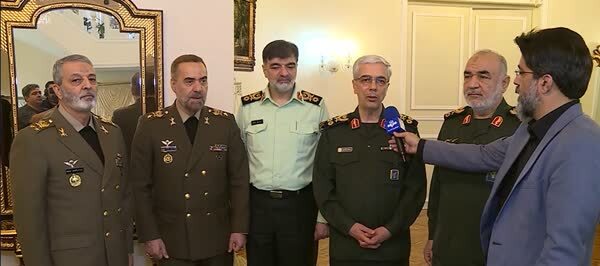 سرلشکر باقری: نیروهای مسلح برای پیشبرد امور در کنار دولت جدید هستند