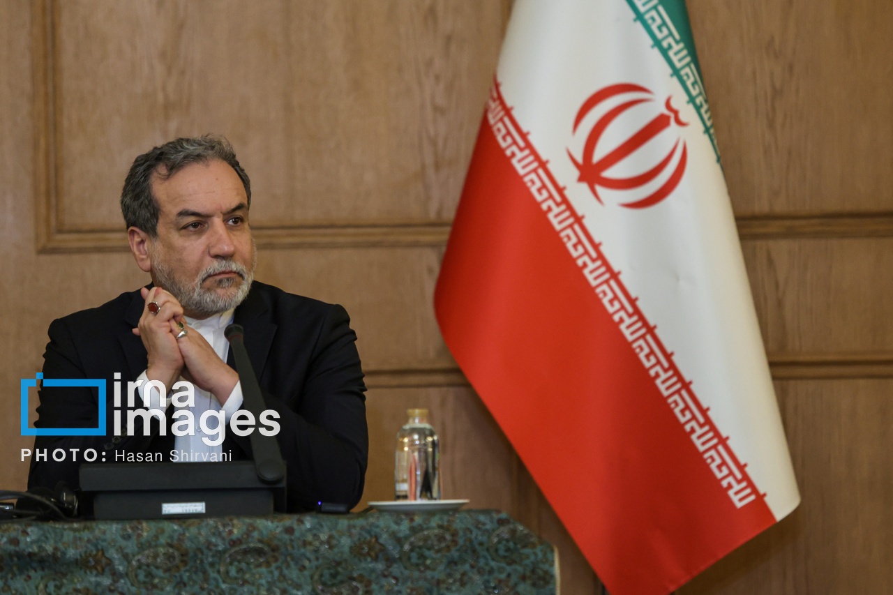 روایت عراقچی از مذاکرات مسقط: تشریح قاطعانه اما رو به جلو دیدگاه‌های ایران
