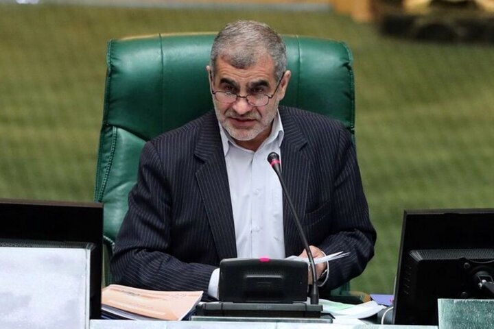 نیکزاد: رهبر انقلاب تعیین‌کننده قواعد بازی جهانی است