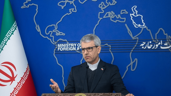 بقائی: برنامه موشکی برای دفاع از کیان ایران است نه مذاکره