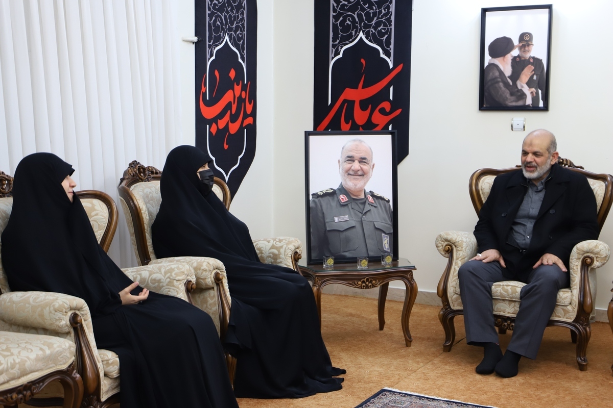 سردار وحیدی:
یاد و راه سپهبد سلامی همیشه زنده است