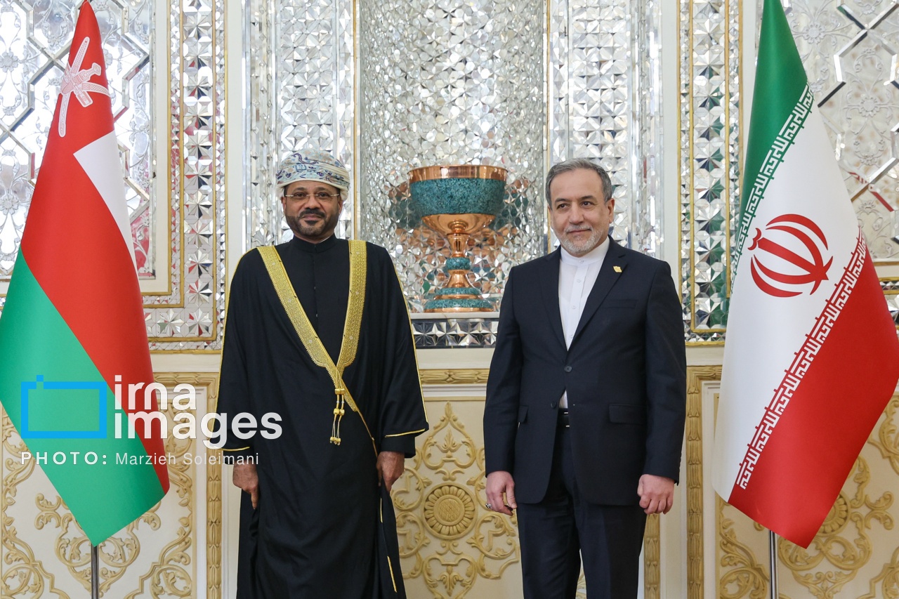 نشست خبری وزرای خارجه ایران و عمان در تهران؛
عراقچی: تهران و مسقط متعهد به حفظ ثبات در منطقه هستند