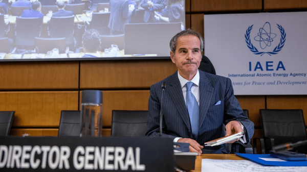 اسلامی: گروسی در زمین دشمن ایفای نقش می‌کند