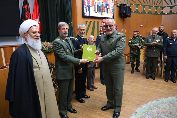 سرلشکر حاتمی: دافوس قدرتمند توان رزم ارتش را ارتقا می‌دهد