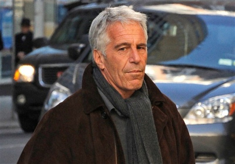 سناتور آمریکایی: جزئیات اسناد اپستین جهان را شوکه خواهد کرد