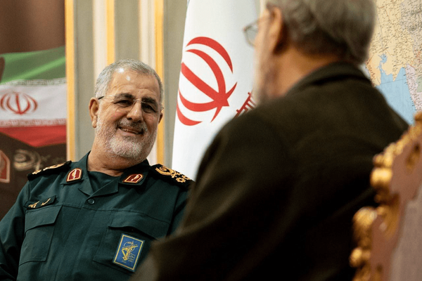 دیدار و گفت‌وگوی علی لاریجانی و سرلشکر پاکپور