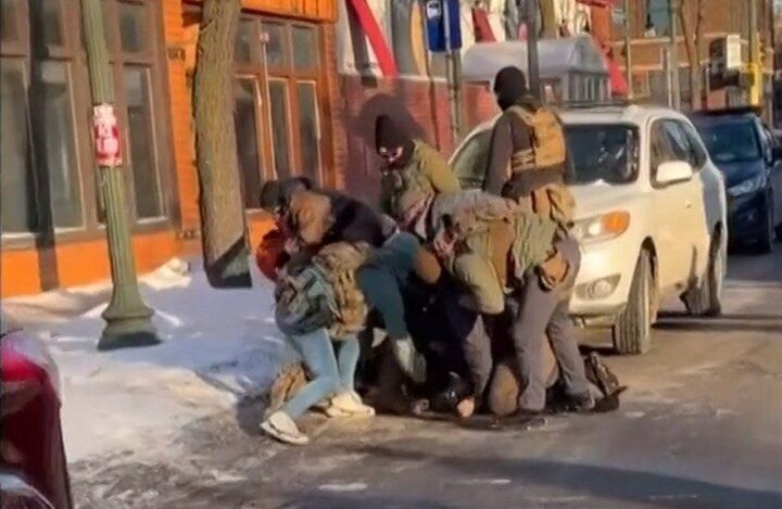 مینیاپولیس آمریکا بار دیگر تبدیل به منطقه جنگی شد