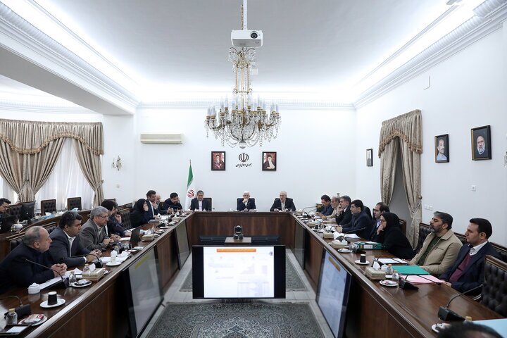 فرصت یک‌هفته‌ای عارف به شرکت‌های دولتی برای جبران خسارات جنگ ۱۲ روزه